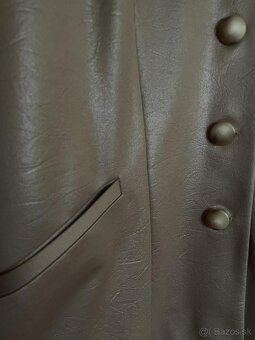 Predám slávnostný kostým - 18