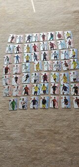 166 ks futbalovych kariet, album, kovova krabicka - 18