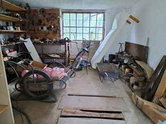 Na predaj dom s veľkým ovocným sadom v obci Uhorské - 18