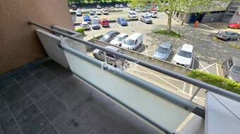 Priestranný 2i byt s loggia, staršia novostavba pri Auparku, - 18