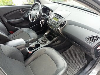 Hyundai ix35 4wd 2.0diesel - 18