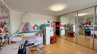 PREDAJ 6 izbový MODERNÝ RD + garáž + altánok - BRATISLAVA -  - 18