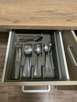 Na prenájom 5 izbový rodinnný dom pre firmy - Voľný ihned - 18