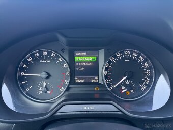 ŠKODA OCTAVIA 3 COMBI 2.0TDI 110KW DSG ELEGANCE - 18