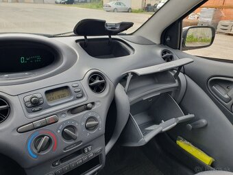 Toyota Yaris 1,0 vvti 50kw - 18