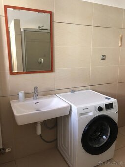 2-izb. byt s dvorom blízko centra – vlastné parkovisko - 18