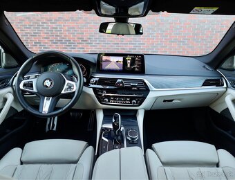 BMW 540i Touring xdrive 245KW, M SPORT - 18