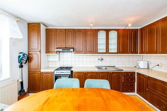 REZERVOVANÉ  Predaj RD sprostredkuje realitný maklér Patrik - 18