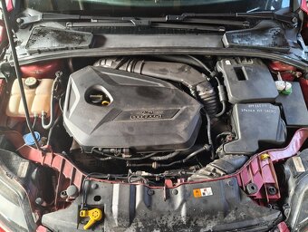 Surne predam Ford Focus 1.6 ecoboost benzin 2011 - 18