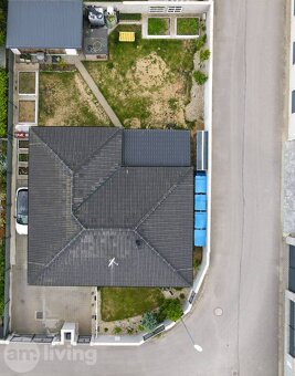 TOP - Na predaj 4 izbový RODINNÝ DOM v obci Košeca - 471m² - 18
