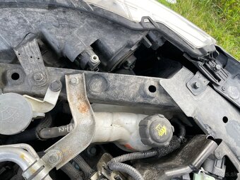 Nissan Qashqai 1.5 dCi 81kw Tekna 2015 6r.manuál - 18