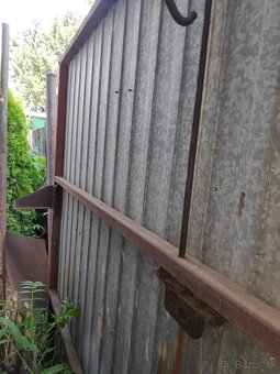 Predám nábytok, PVC rúru a garážovú bránu - 18