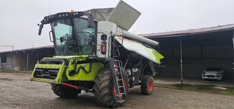 Kombajn CLAAS TRION 660 - 18