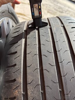 Originál kolesa VW Arteon~Passat letné 245/45R18 elektróny - 18