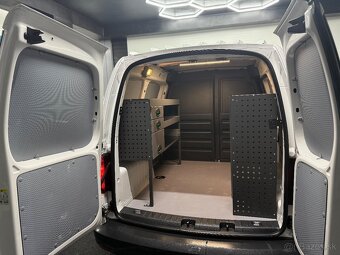 Volkswagen Caddy 2.0tdi 75kw 2019 L1 ťažné 1majiteľ - 18