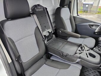 Opel Vivaro - 18
