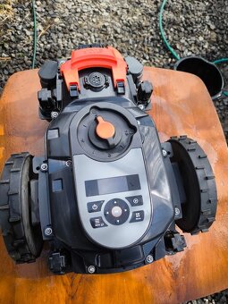 Inštalácia a predaj robotických kosačiek - 18