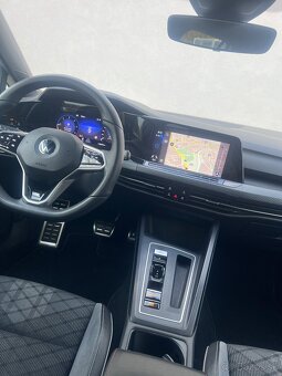 VW GOLF 8 110KW R-LINE / VÝHREV VOLANT / AMBIENT / FULL LED - 18