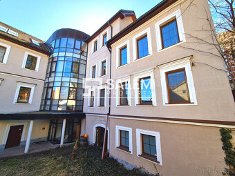 Administratívna budova v centre Banskej Bystrice - 18