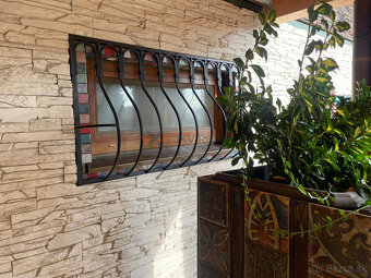 Villa v obci Trstín - s veľkým pozemkom - 18