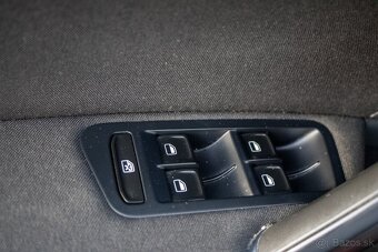 Volkswagen Golf Variant 1.6 TDI BlueMotion Comfortline - 18