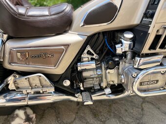 Honda goldwing 1200 - 18