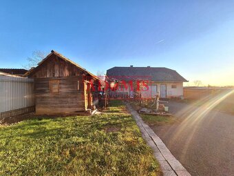 ADOMIS - predáme rodinný dom 2.podlažný 250m2, pozemok 800m2 - 18