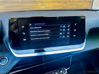 Peugeot 2008 1.5 BlueHDi 130 Allure EAT8 - 18