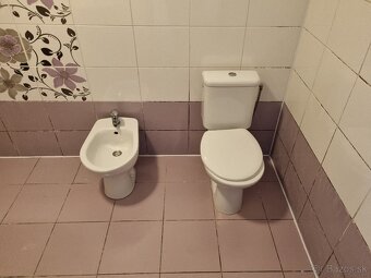 Rodinný dom s podkrovím a prístavbou v Lučenci - 18