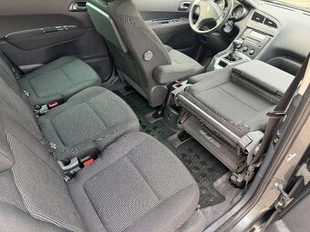 Peugeot 5008 1.6 hdi - 18