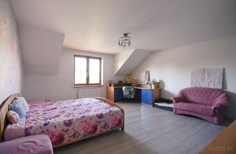 Na predaj Rodinný dom,Trenčín-Zlatovce, krásny pozemok 900m2 - 18