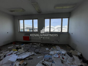 Predaj Administratívnej budovy s Halou v lokalite Dolné Kršk - 18