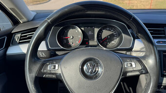 Volkswagen Passat 2.0 TDI BMT Trendline - 18