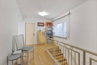 PREDAJ : REZERVOVANÉ - 4 izb. Rodinný dom 185 m2, kompletná  - 18