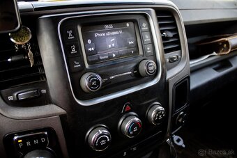 Dodge RAM 1500 5.7 HEMI - 18