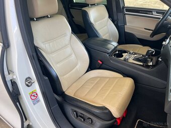 VW Touareg 4.2 TDI V8 250kW EXCLUSIVE Panorama ACC WEBASTO - 18