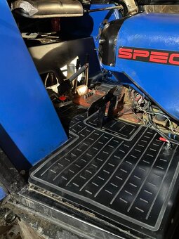 Gumová rohož Zetor 5511, 5611, 5711, 5745, 6711, 6745 ,6911. - 18