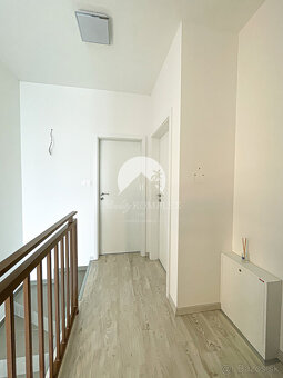 Reality KOMPLEX s.r.o. Vám ponúka NA PREDAJ štýlový dvojpodl - 18