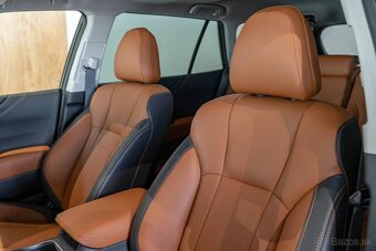 Subaru Outback 2.5i ES Premium AWD Lineartronic1 - 18