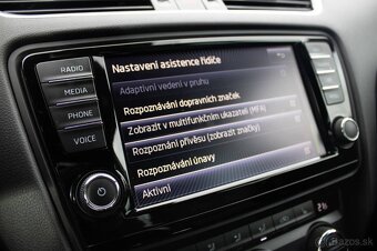 Škoda Octavia Combi 2.0 TDI DPF RS DSG - 18