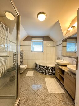 Priestranný dom s možnosťou dvojgeneračného bývania, Budimír - 18