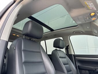 Volkswagen Touran 1.6TDI Highline Panorama 7-miestne - 18