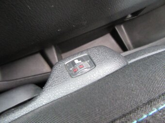 Peugeot Traveller 2.0 BlueHDi Active Standard - 18