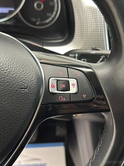 Volkswagen e-UP - 18