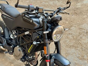 Predam Husqvarna Svartpilen 125 2023 - 18