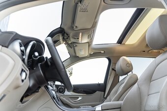 Mercedes-Benz GLC 300de 4Matic AMG-Line Multibeam DPH SKauto - 18