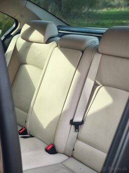 BMW 740i (3 liter benzín) - 18
