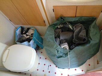 KARAVAN Bailey RANGER ZIMNÍ SLEVA pro 2 nebo 4 osoby AKCE - 18