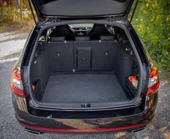 Škoda Octavia combi RS 2.0 TSI - 18