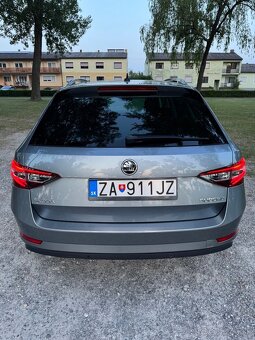 Škoda Superb Combi 2.0 TDI Style DSG - 18